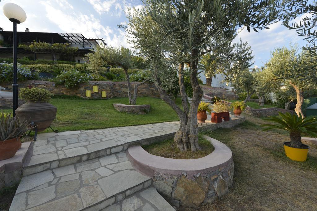 Aigli Apartments Néa Ankhíalos Екстериор снимка