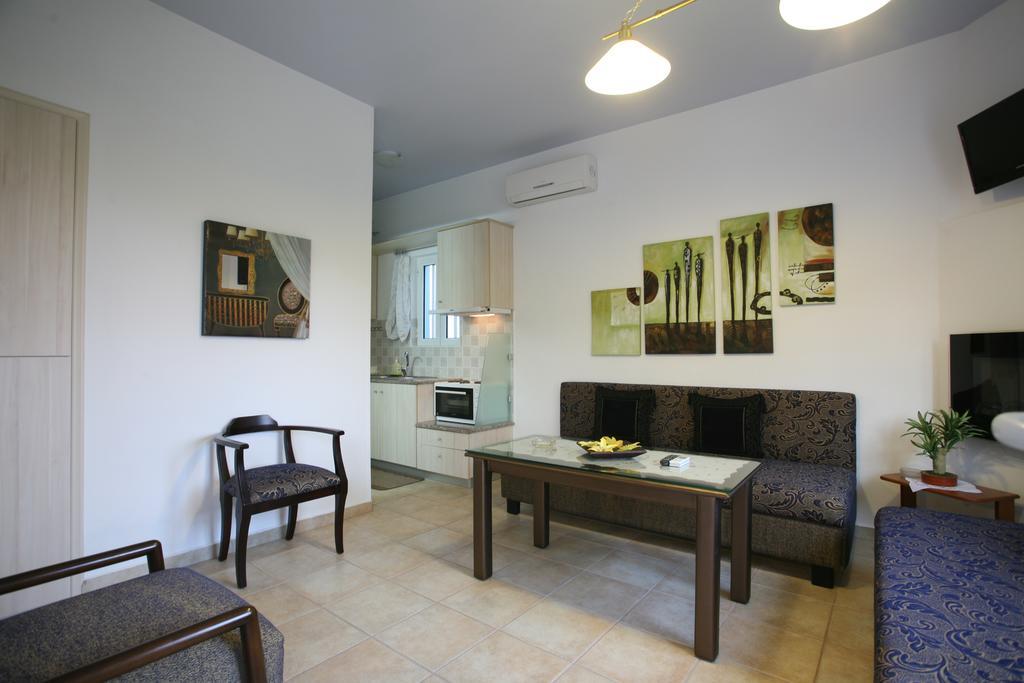 Aigli Apartments Néa Ankhíalos Екстериор снимка