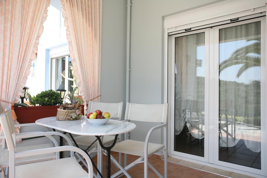 Aigli Apartments Néa Ankhíalos Екстериор снимка